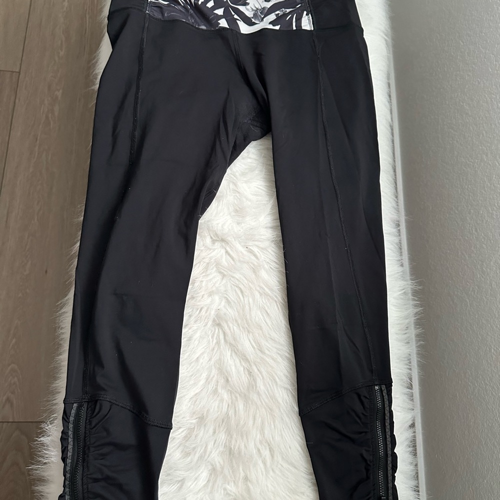 lululemon athletica Black Cropped Leggings